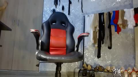 Snapshot of samanta_brownn_ chatting on December 2025 11:30:02 AM samanta online show from December 2025 11:30:02 AM