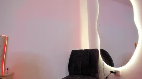 samanta_conner online show from April 2026 10:43:01 PM