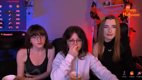 samanta_hotty online show from November 2025 08:00:01 PM