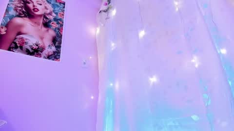 Samanta online show from March 2025 06:22:02 PM