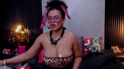 Samanta online show from April 2026 08:02:02 PM