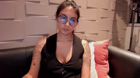 Snapshot of samantha_jadee chatting on December 2024 10:41:02 PM Samantha online show from December 2024 10:41:02 PM