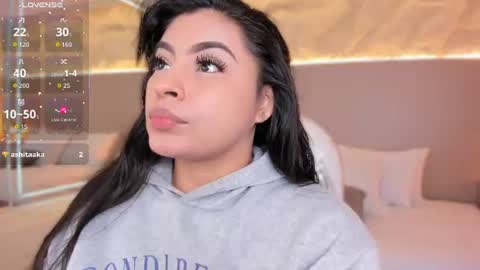 Snapshot of samanthaa_22_ chatting on July 2026 12:01:02 PM Samanthaa online show from July 2026 12:01:02 PM