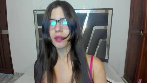 Snapshot of samanthahill_ chatting on March 2026 08:15:01 PM samanthahill_ online show from March 2026 08:15:01 PM