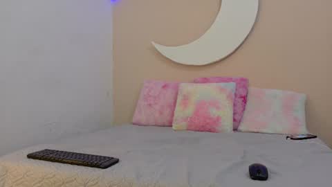 Snapshot of samanthalaurent chatting on June 2026 06:54:01 PM samanthalaurent online show from June 2026 06:54:01 PM