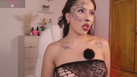 Snapshot of samanthalavey_ chatting on October 2025 07:21:02 PM paulina rios online show from October 2025 07:21:02 PM