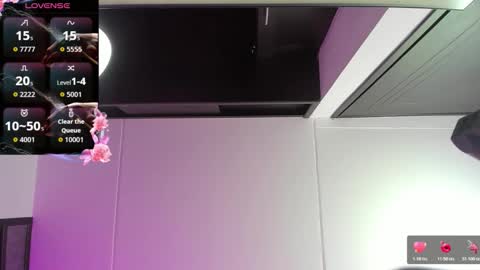 samanthamillher1021 online show from November 2025 11:34:02 AM