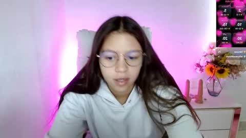Snapshot of samantharoldan chatting on September 2025 04:39:02 PM Samantha online show from September 2025 04:39:02 PM