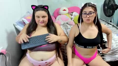 SamanthaSophie  online show from October 2025 03:45:01 PM