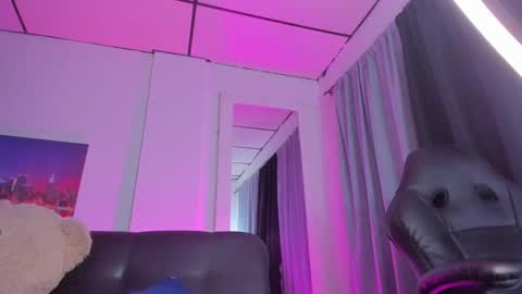 Snapshot of samanthawestx chatting on February 2025 12:46:01 AM Sam online show from February 2025 12:46:01 AM