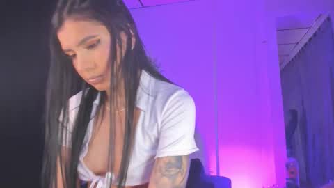 Snapshot of samanthawestx chatting on October 2025 09:23:02 PM Sam online show from October 2025 09:23:02 PM