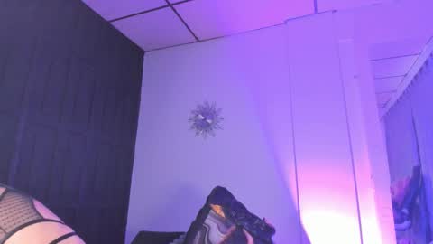 Snapshot of samanthawestx chatting on November 2025 08:41:01 PM Sam online show from November 2025 08:41:01 PM