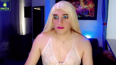 Samara online show from December 2025 01:27:02 PM