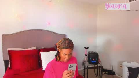 Yaya online show from November 2025 05:44:01 PM