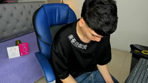 Sam online show from April 2026 04:02:02 PM