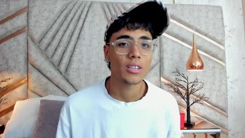 Snapshot of samfrrost chatting on April 2026 11:54:02 AM Samfrrost online show from April 2026 11:54:02 AM