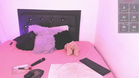 samiacooper25 online show from January 2026 06:49:02 AM