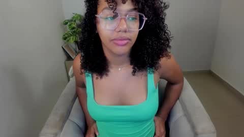 Samie Mury  online show from December 2025 03:22:02 AM