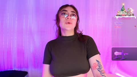 Snapshot of samii_evans chatting on December 2024 05:40:02 PM samii evans  online show from December 2024 05:40:02 PM