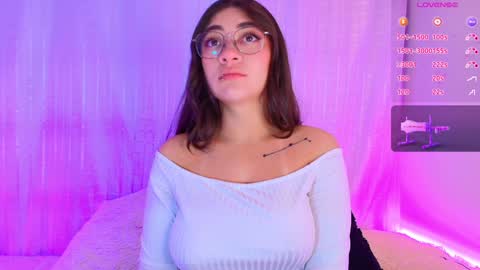 Snapshot of samii_evans chatting on January 2025 05:08:02 AM samii evans  online show from January 2025 05:08:02 AM