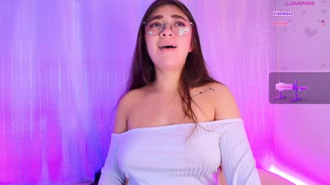 Snapshot of samii_evans chatting on February 2025 10:08:02 PM samii evans  online show from February 2025 10:08:02 PM