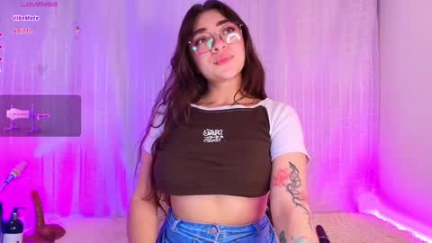 Snapshot of samii_evans chatting on February 2025 07:20:01 AM samii evans  online show from February 2025 07:20:01 AM