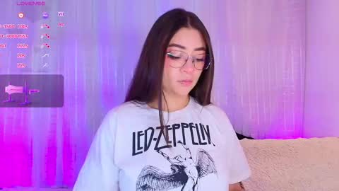 Snapshot of samii_evans chatting on March 2025 02:50:01 AM samii evans  online show from March 2025 02:50:01 AM