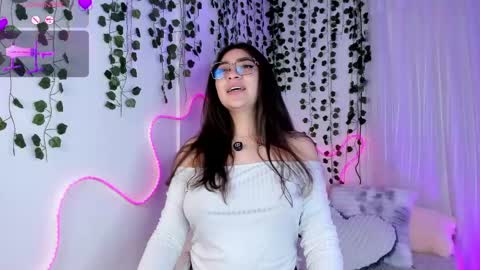 Snapshot of samii_evans chatting on March 2026 07:00:02 AM samii evans online show from March 2026 07:00:02 AM