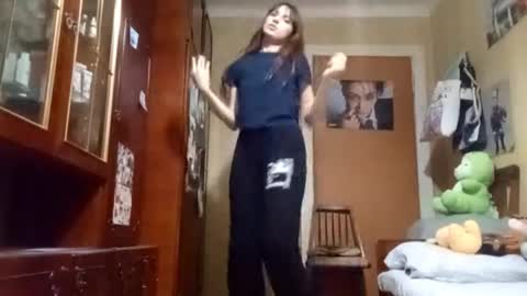 Mira online show from October 2025 03:52:01 PM