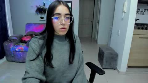 Snapshot of samismith77 chatting on March 2026 11:04:01 PM SARA online show from March 2026 11:04:01 PM