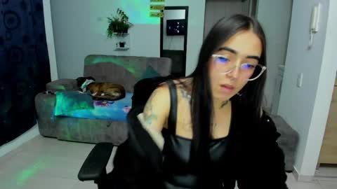 Snapshot of samismith77 chatting on May 2026 11:22:02 PM SARA online show from May 2026 11:22:02 PM