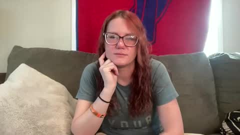 Snapshot of sammieplays chatting on March 2026 04:37:01 PM Playful Sammie online show from March 2026 04:37:01 PM