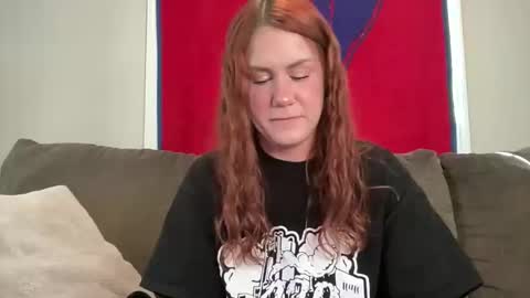 Snapshot of sammieplays chatting on March 2026 04:32:02 PM Playful Sammie online show from March 2026 04:32:02 PM