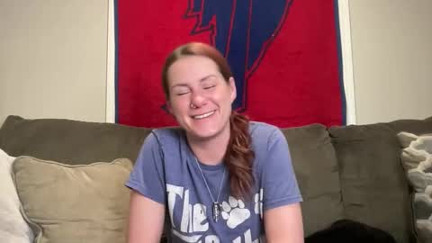 Snapshot of sammieplays chatting on March 2026 10:04:02 PM Playful Sammie online show from March 2026 10:04:02 PM