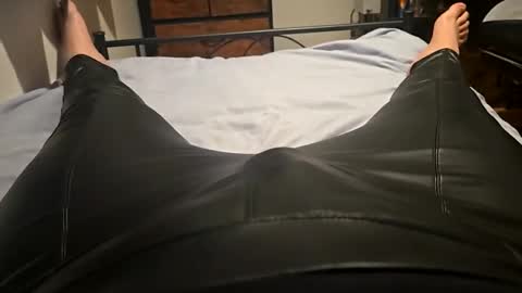 Snapshot of sammy_34x chatting on January 2025 05:24:01 AM You can call me Sammy online show from January 2025 05:24:01 AM