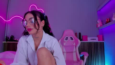 Sammy Rose online show from April 2026 09:30:02 PM