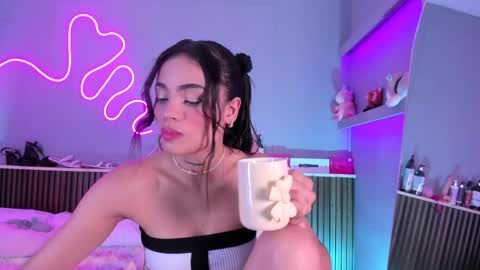 Snapshot of sammy__rose chatting on May 2026 09:44:02 PM Sammy Rose online show from May 2026 09:44:02 PM