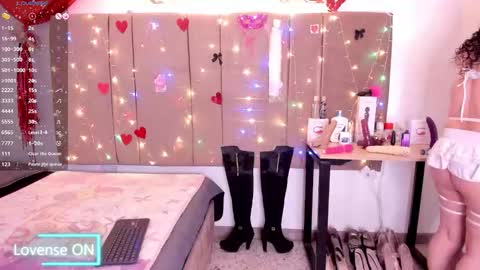 Snapshot of sammy_mature_ chatting on November 2025 02:43:01 AM Sammy online show from November 2025 02:43:01 AM