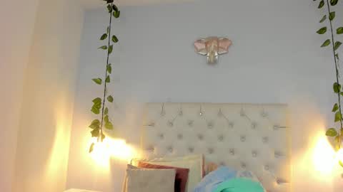 Samantha online show from December 2025 05:15:02 AM