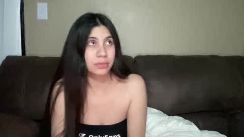 Snapshot of sammyvxoo chatting on April 2026 06:06:01 AM sammyvxoo online show from April 2026 06:06:01 AM