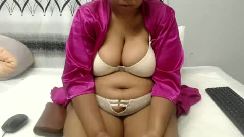 Snapshot of sammyxxx393 chatting on June 2026 07:11:02 AM sammyxxx393 online show from June 2026 07:11:02 AM
