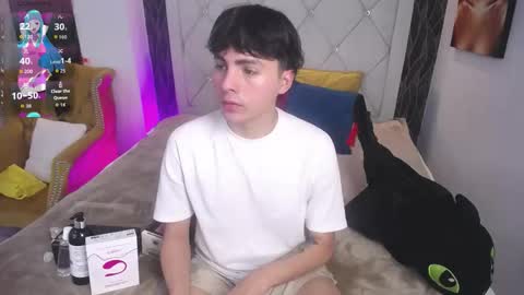 Snapshot of samu_foxxx chatting on November 2025 08:42:02 PM SAMU online show from November 2025 08:42:02 PM