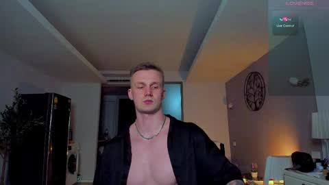 Snapshot of samuel_andrew chatting on April 2026 06:58:01 AM Samuel online show from April 2026 06:58:01 AM