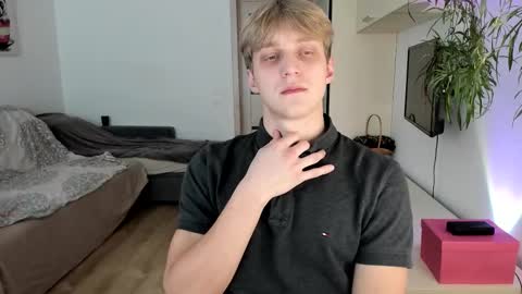 Sam online show from October 2025 09:52:01 AM