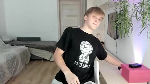 Sam online show from October 2025 09:21:01 AM