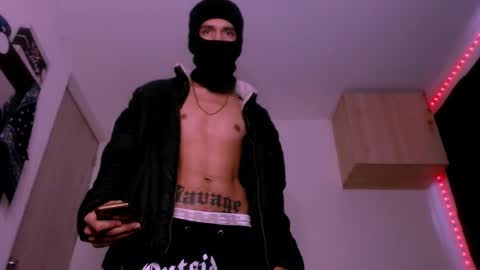   online show from February 2025 01:05:02 PM