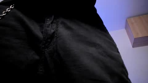   online show from September 2025 02:06:02 AM