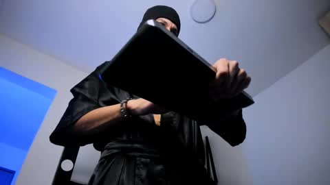   online show from October 2025 05:39:02 AM