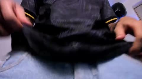 Snapshot of samuel_suarez chatting on August 2026 05:09:02 AM online show from August 2026 05:09:02 AM