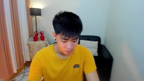 Snapshot of samuelangelo chatting on December 2024 03:02:02 AM Sam online show from December 2024 03:02:02 AM